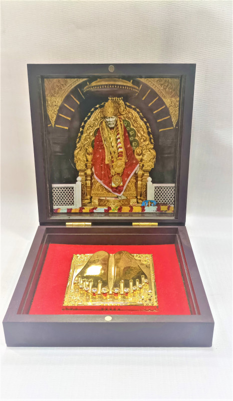 SAI BABA PHOTO (BABA PHOTO IN FOLDABLE WOODEN BOX)