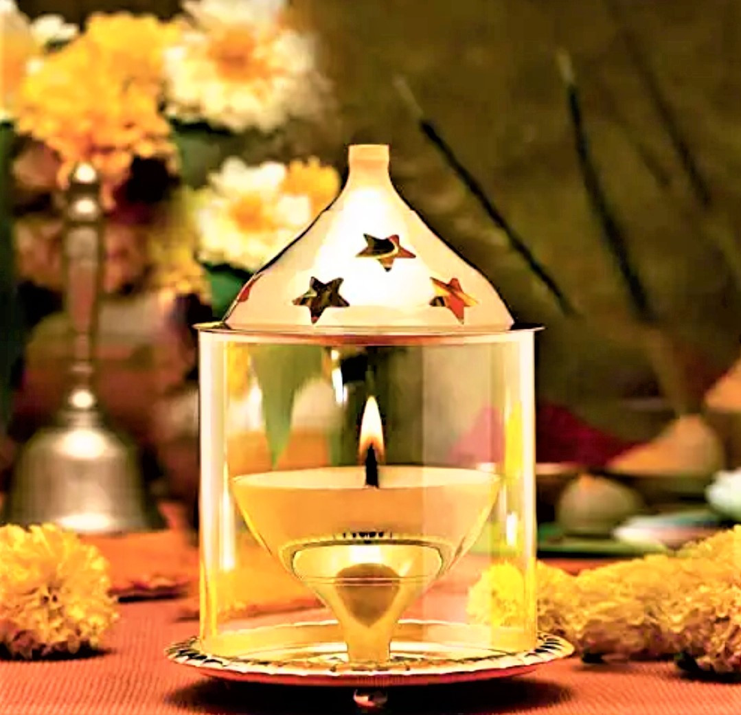 DIYA WITH GLASS LAMP